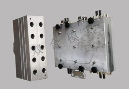 What are the requirements of gusset plate mold design and production