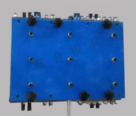 Gusset mold