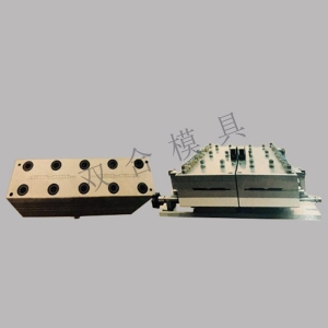 Gusset mold