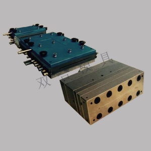 Gusset mold