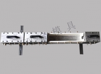 The integrated wall and PVC gusset plate mold are clearly distinguished this time!